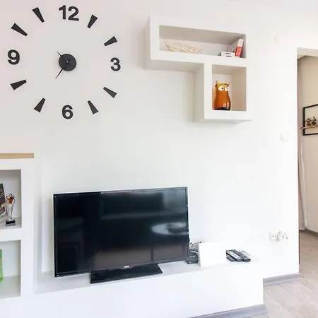 דירה Pretty Corner Flat With Abundant Light In Kadikoy