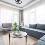 Pretty Corner Flat With Abundant Light In Kadikoy Istanbul